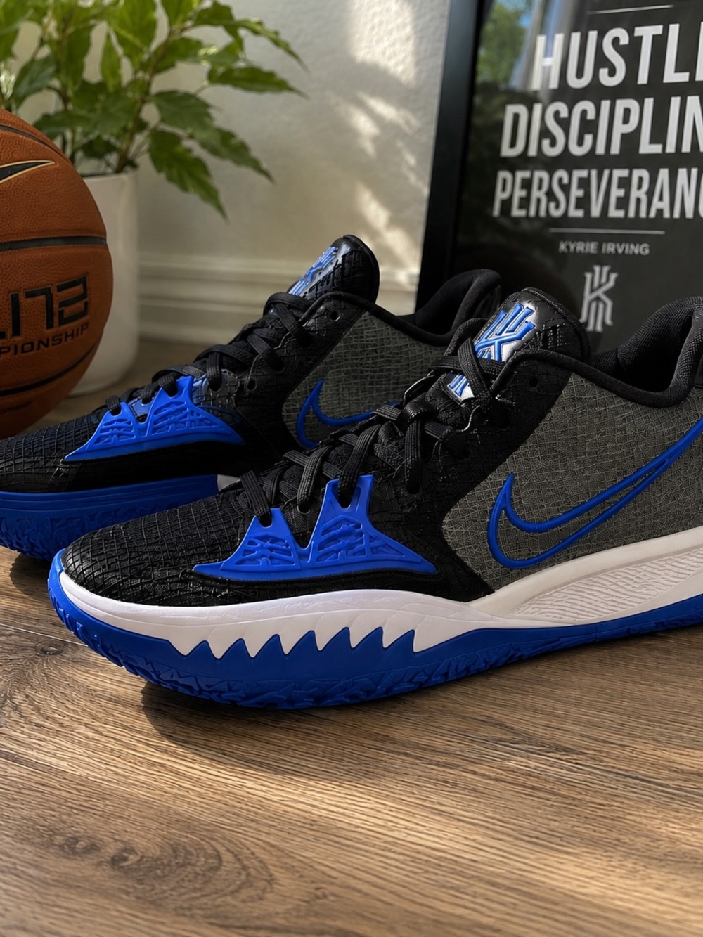 Nike Kyrie Low 4 TB Black Royal Mens 11 DA7803-005